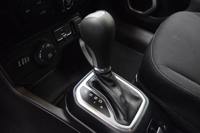 Photo of 2021 Granite Crystal Clearcoat Metallic Jeep Renegade