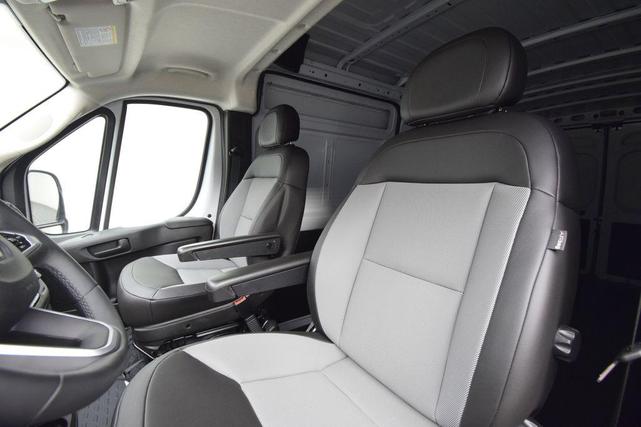Photo of 2024 Bright White Clearcoat RAM ProMaster 3500