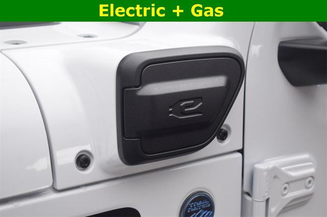 Photo of 2025 Bright White Clearcoat Jeep Wrangler 4xe