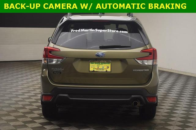 Photo of 2024 Autumn Green Metallic Subaru Forester