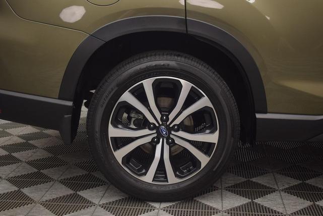 Photo of 2024 Autumn Green Metallic Subaru Forester