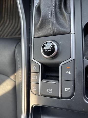 Photo of 2025 Ebony Black Kia Sorento