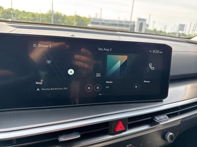 Photo of 2025 Ebony Black Kia Sorento
