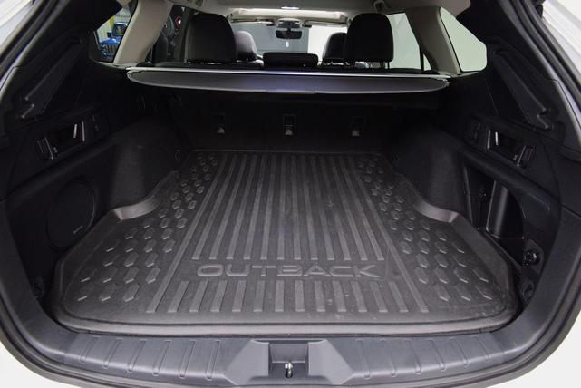 Photo of 2025 Crystal White Pearl Subaru Outback