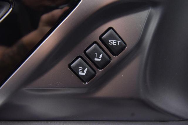 Photo of 2025 Crystal White Pearl Subaru Outback