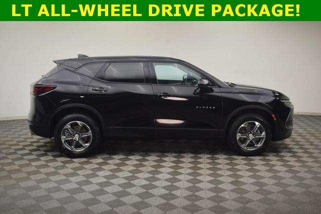Photo of 2023 Black Chevrolet Blazer