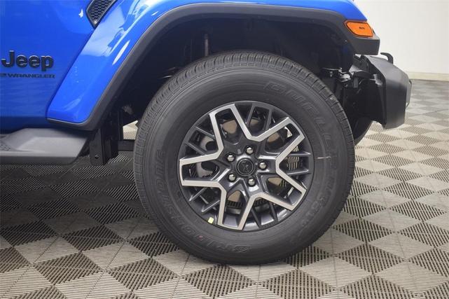 Photo of 2025 Hydro Blue Pearl Jeep Wrangler