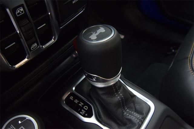 Photo of 2025 Hydro Blue Pearl Jeep Wrangler