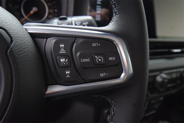 Photo of 2025 Hydro Blue Pearl Jeep Wrangler
