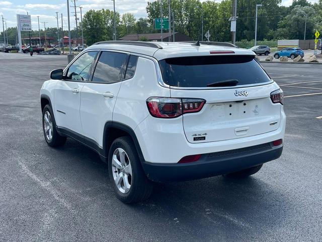 Photo of 2020 White Clearcoat Jeep Compass