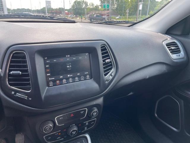 Photo of 2020 White Clearcoat Jeep Compass