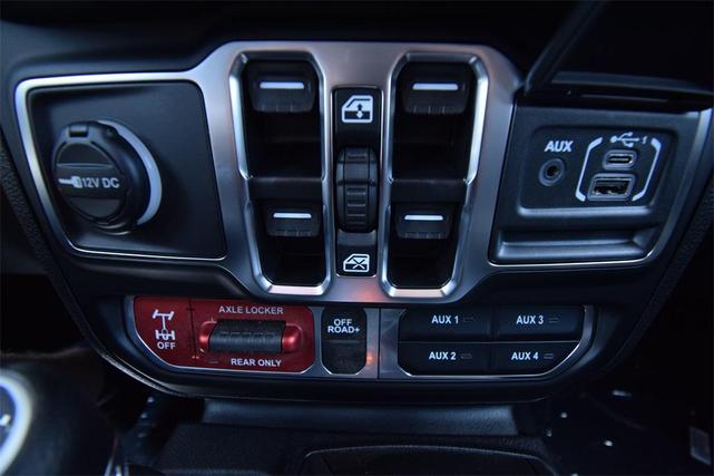 Photo of 2025 JOOSE Jeep Gladiator