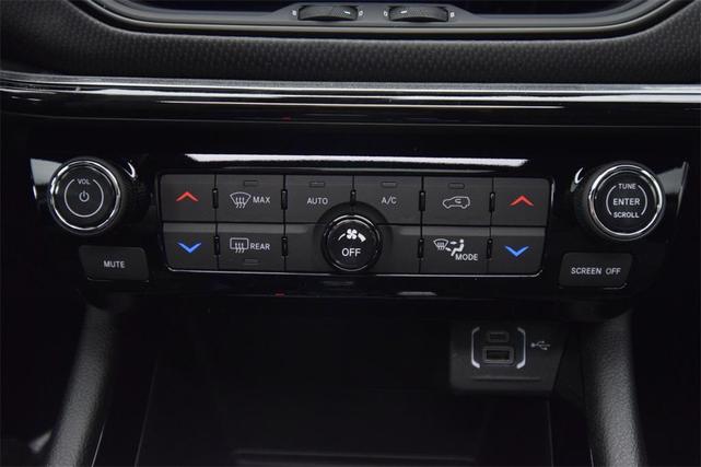Photo of 2025 Diamond Black Jeep Compass