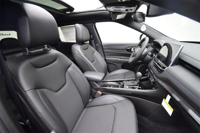 Photo of 2025 Diamond Black Jeep Compass
