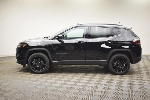 Photo of 2025 Diamond Black Jeep Compass