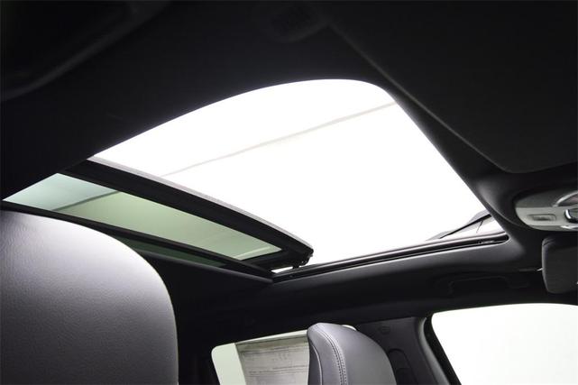 Photo of 2025 Diamond Black Jeep Compass