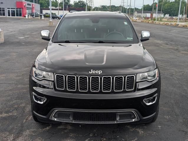 Photo of 2019 Diamond Black Jeep Grand Cherokee