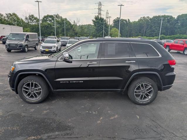 Photo of 2019 Diamond Black Jeep Grand Cherokee