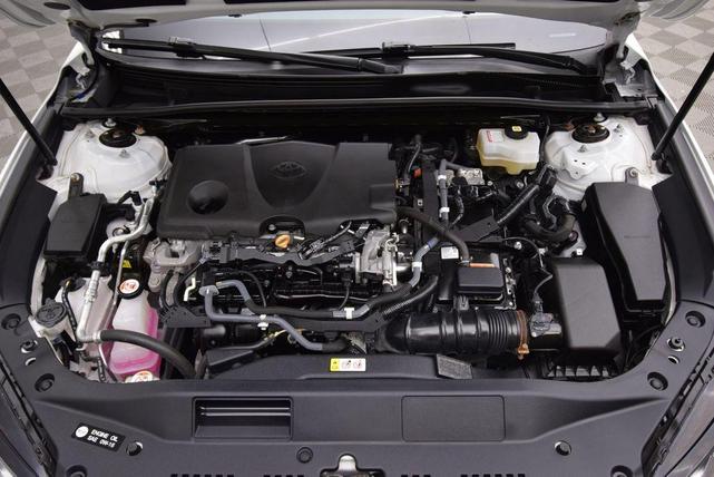 Photo of 2021 Wind Chill Pearl Toyota Avalon Hybrid