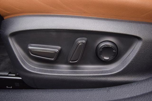 Photo of 2021 Wind Chill Pearl Toyota Avalon Hybrid
