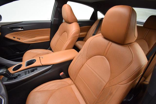 Photo of 2021 Wind Chill Pearl Toyota Avalon Hybrid