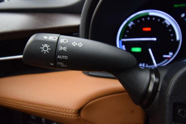 Photo of 2021 Wind Chill Pearl Toyota Avalon Hybrid