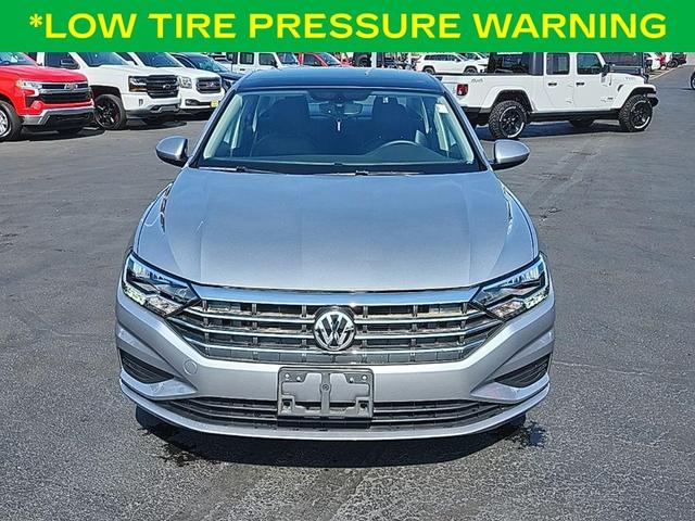 Photo of 2021 Pyrite Silver Metallic Volkswagen Jetta
