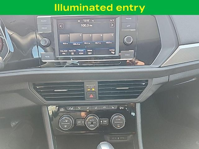 Photo of 2021 Pyrite Silver Metallic Volkswagen Jetta