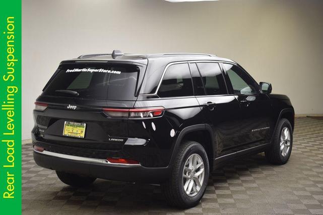 Photo of 2025 Diamond Black Jeep Grand Cherokee