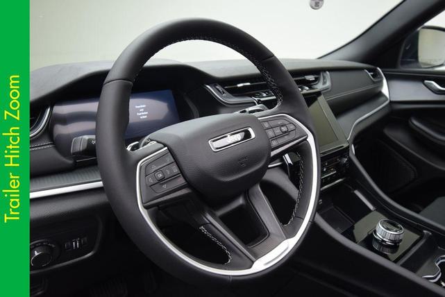 Photo of 2025 Diamond Black Jeep Grand Cherokee
