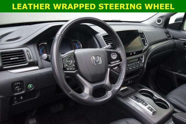 Photo of 2022 Crystal Black Pearl Honda Pilot