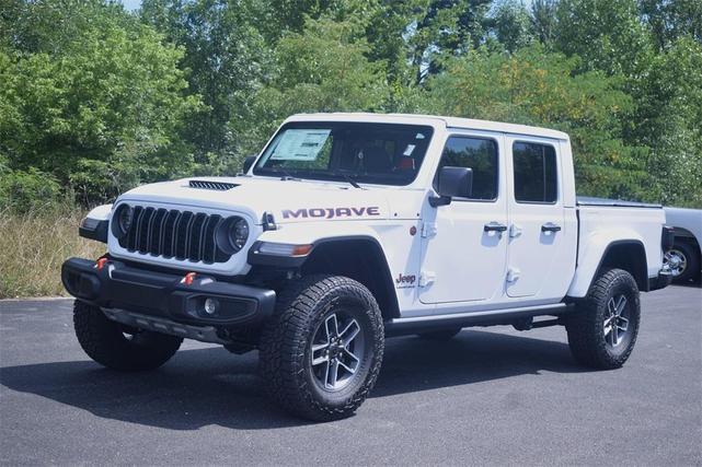 Photo of 2025 Bright White Clearcoat Jeep Gladiator