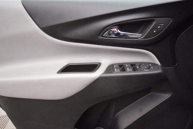 Photo of 2023 Gray Chevrolet Equinox