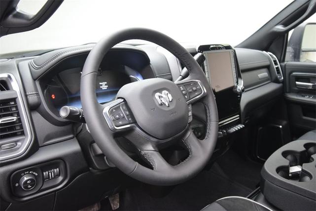 Photo of 2025 Granite Crystal Clearcoat Metallic RAM 2500
