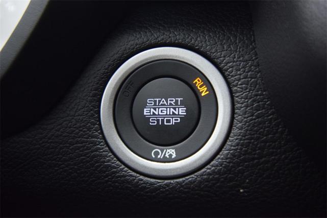 Photo of 2025 Granite Crystal Clearcoat Metallic RAM 2500