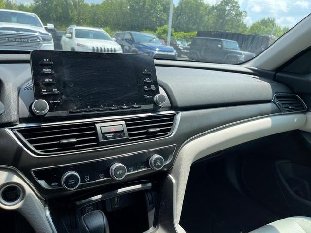 Photo of 2018 Radiant Red Metallic Honda Accord