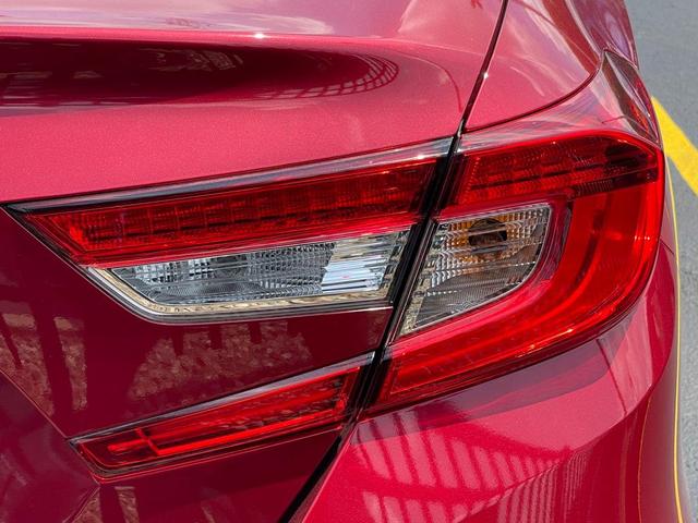 Photo of 2018 Radiant Red Metallic Honda Accord