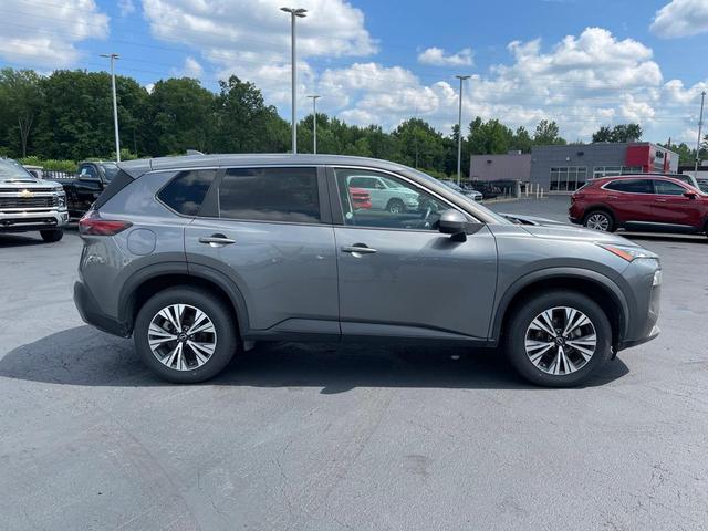 Photo of 2023 Gun Metallic Nissan Rogue