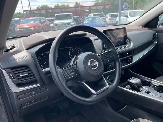 Photo of 2023 Gun Metallic Nissan Rogue