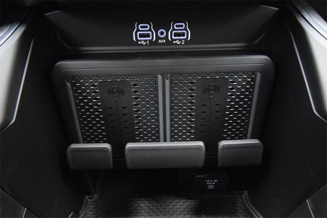 Photo of 2025 Blue Metallic RAM 2500