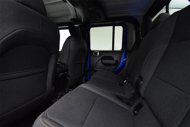 Photo of 2025 Hydro Blue Pearlcoat Jeep Gladiator