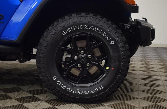 Photo of 2025 Hydro Blue Pearlcoat Jeep Gladiator
