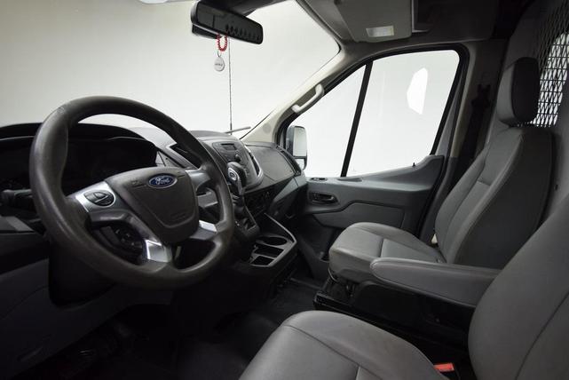 Photo of 2018 Oxford White Ford Transit-250