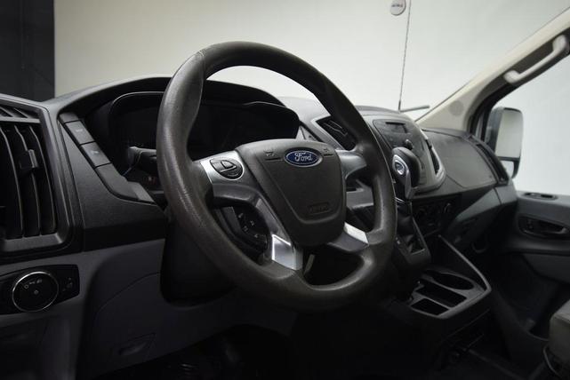 Photo of 2018 Oxford White Ford Transit-250