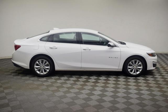 Photo of 2023 Summit White Chevrolet Malibu