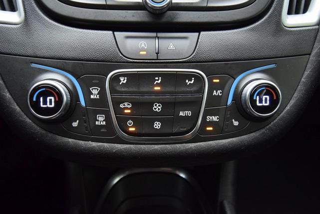 Photo of 2023 Summit White Chevrolet Malibu
