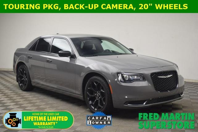 2019 Chrysler 300