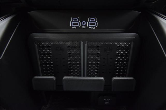 Photo of 2025 Ceramic Gray Clearcoat RAM 2500