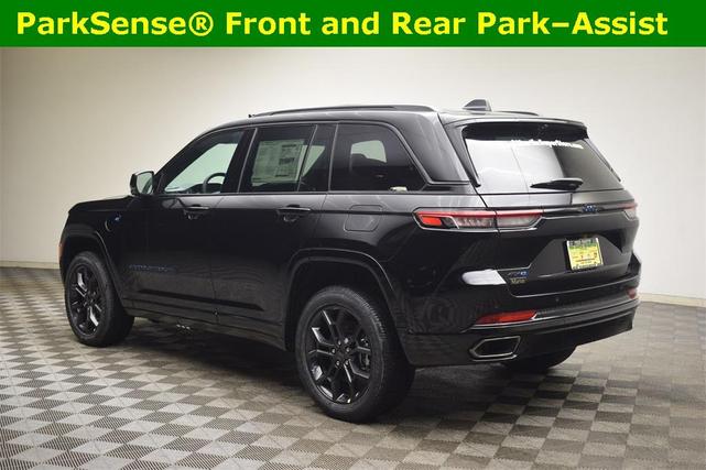 Photo of 2025 Diamond Black Jeep Grand Cherokee 4xe