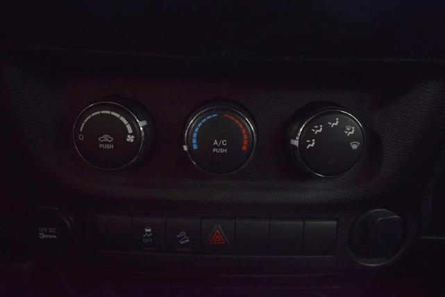 Photo of 2014 Billet Clearcoat Metallic Jeep Wrangler Unlimited